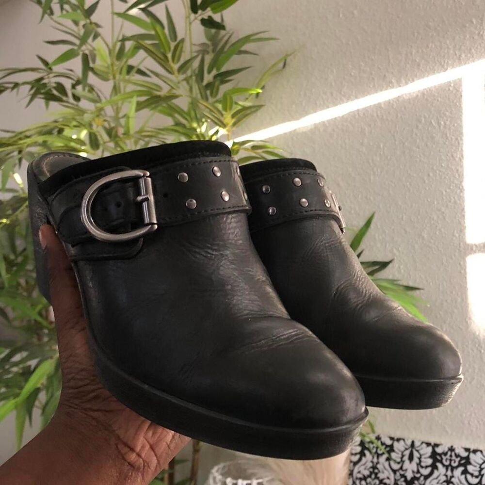 Y2K black platform mules clogs chunky heel studs western goth biker grunge 2000s